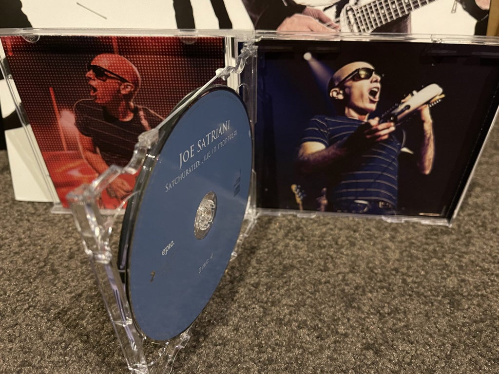 Joe Satriani - Satchurated - Live In Montreal - 2 CDs Set
