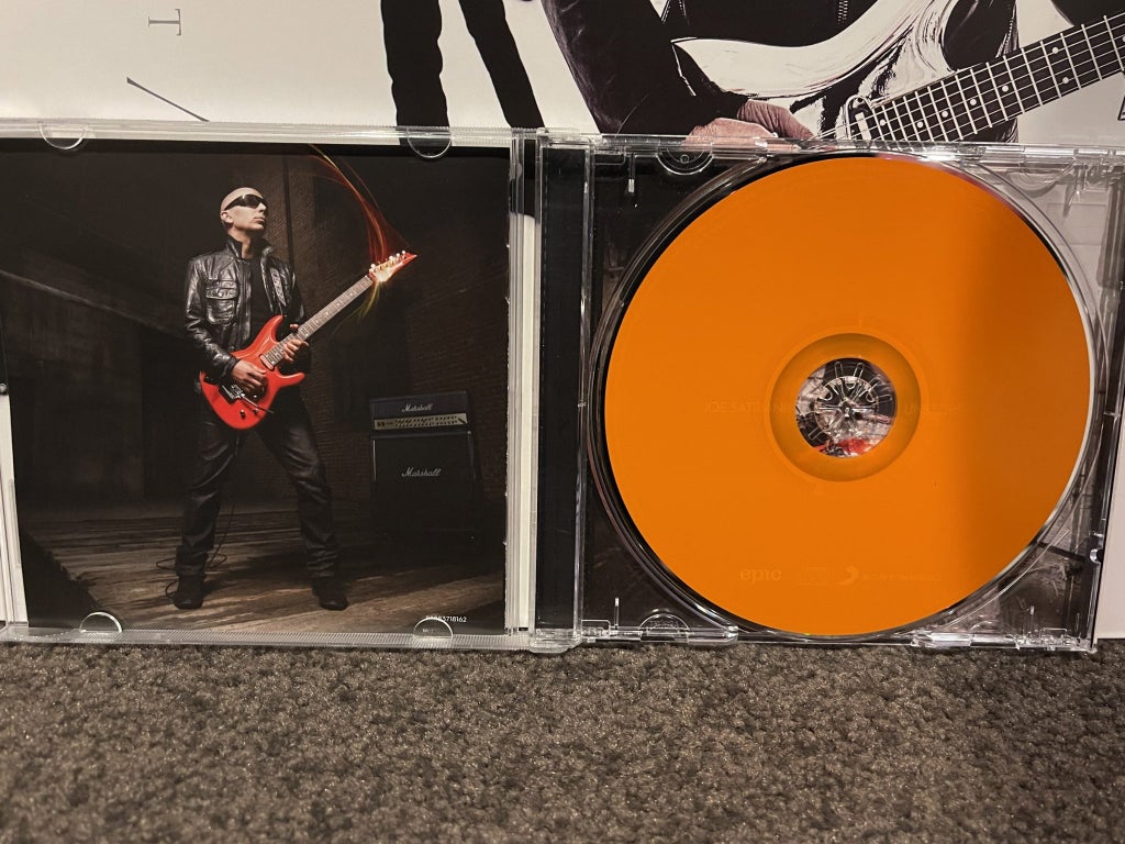 Joe Satriani - Unstoppable Momentum- CD